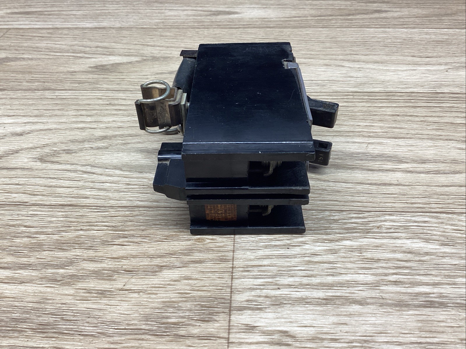 SQUARE D MHBC-115 15AMP 2POLE CIRCUIT BREAKER #822F131*CO