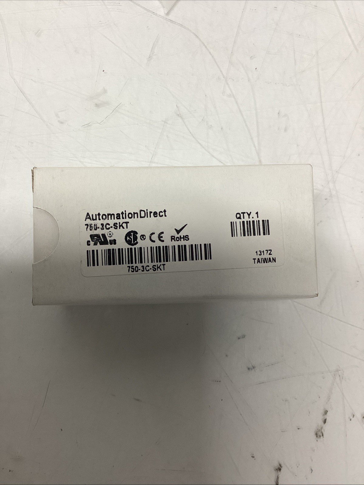 LOT OF 8 GENUINE AUTOMATIONDIRECT 750-3C-SKT NIB R-639