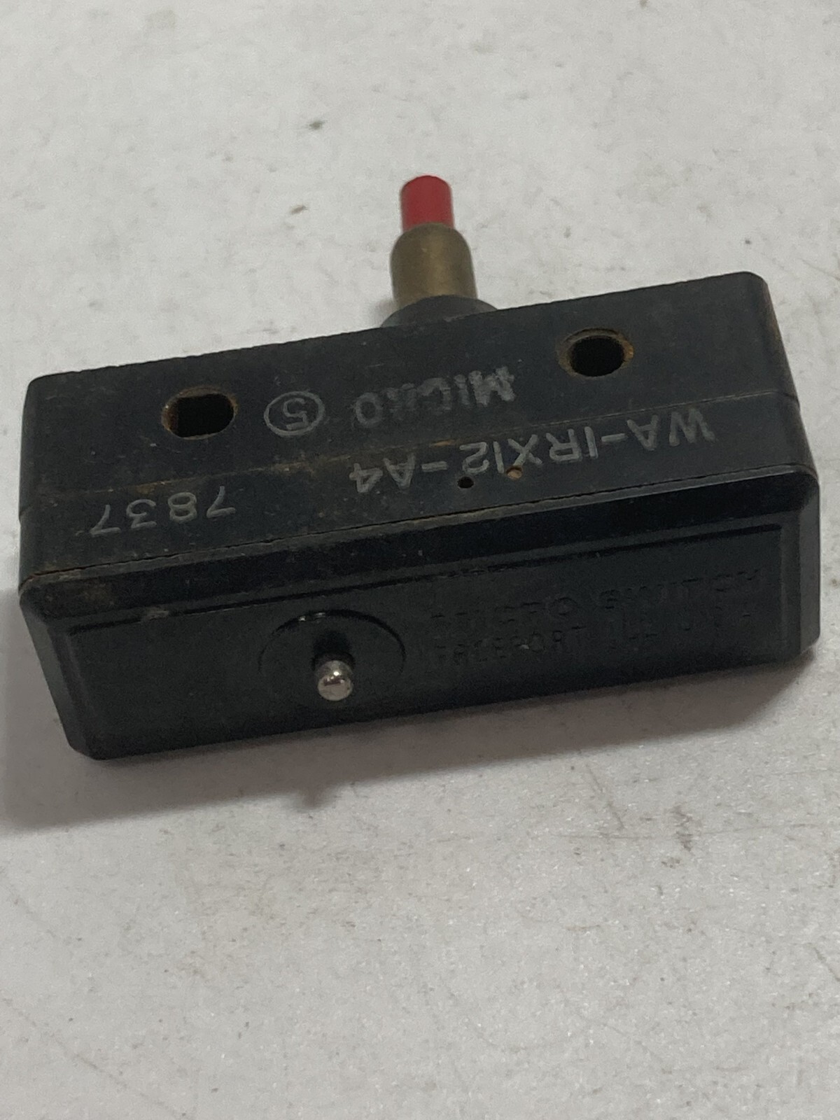 HONEYWELL WA-IRX12-A4 MICROSWITCH PIN PLUNGER 20A 250V