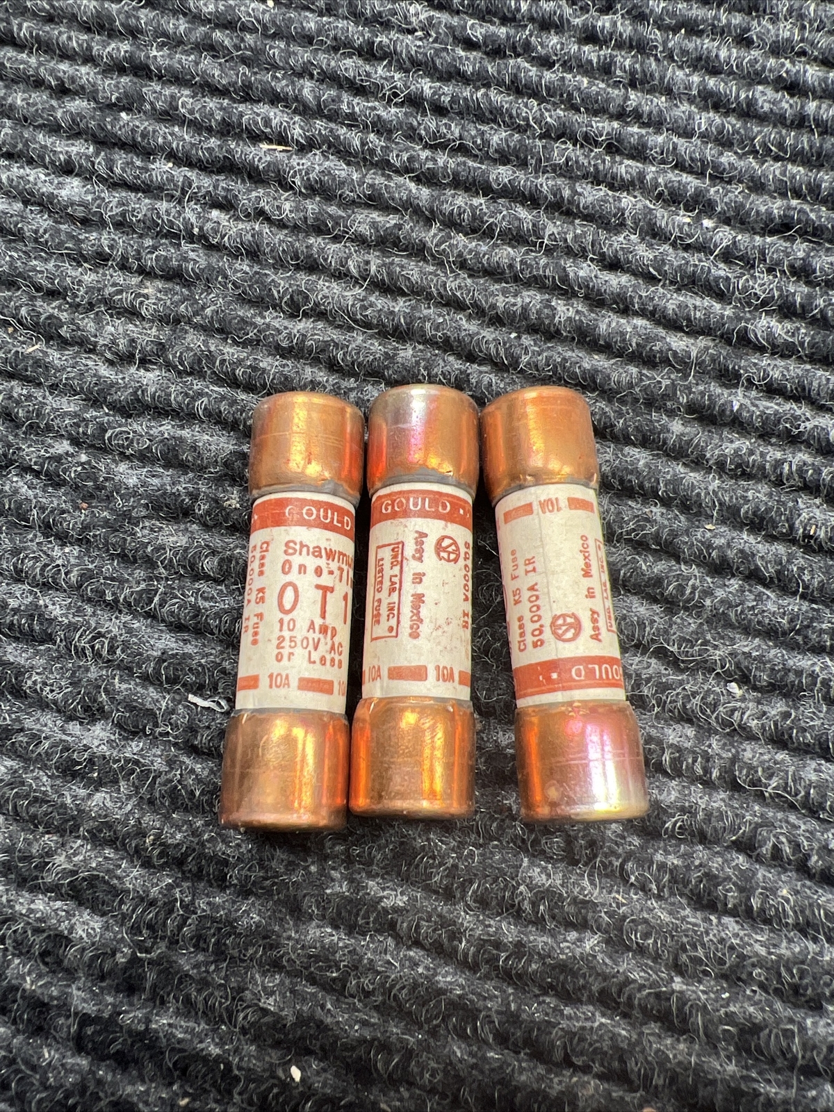 NOS Lot of 3 GOULD SHAWMUT 0T10 10 AMP FUSE