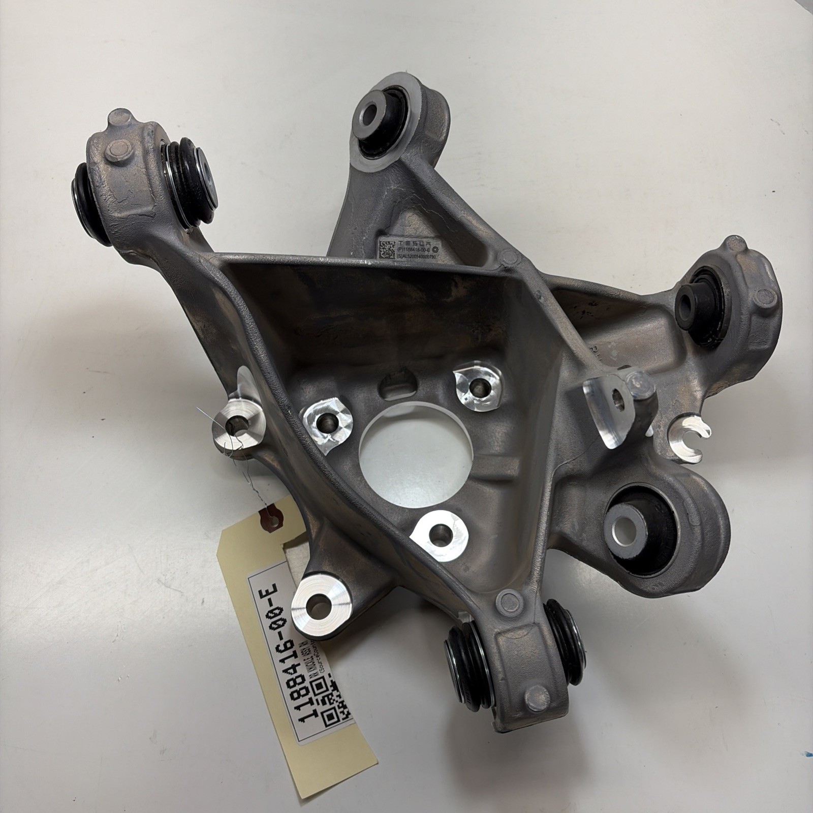 Rear Right Side Knuckle Assembly Tesla Model Y 2020-2024 Suspension 1188416-00-E