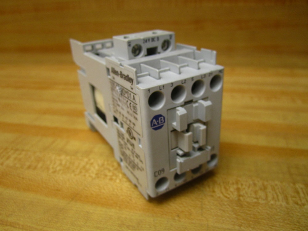 Allen Bradley 100-C09D*01 3P Contactor 100C09D01 Ser.A