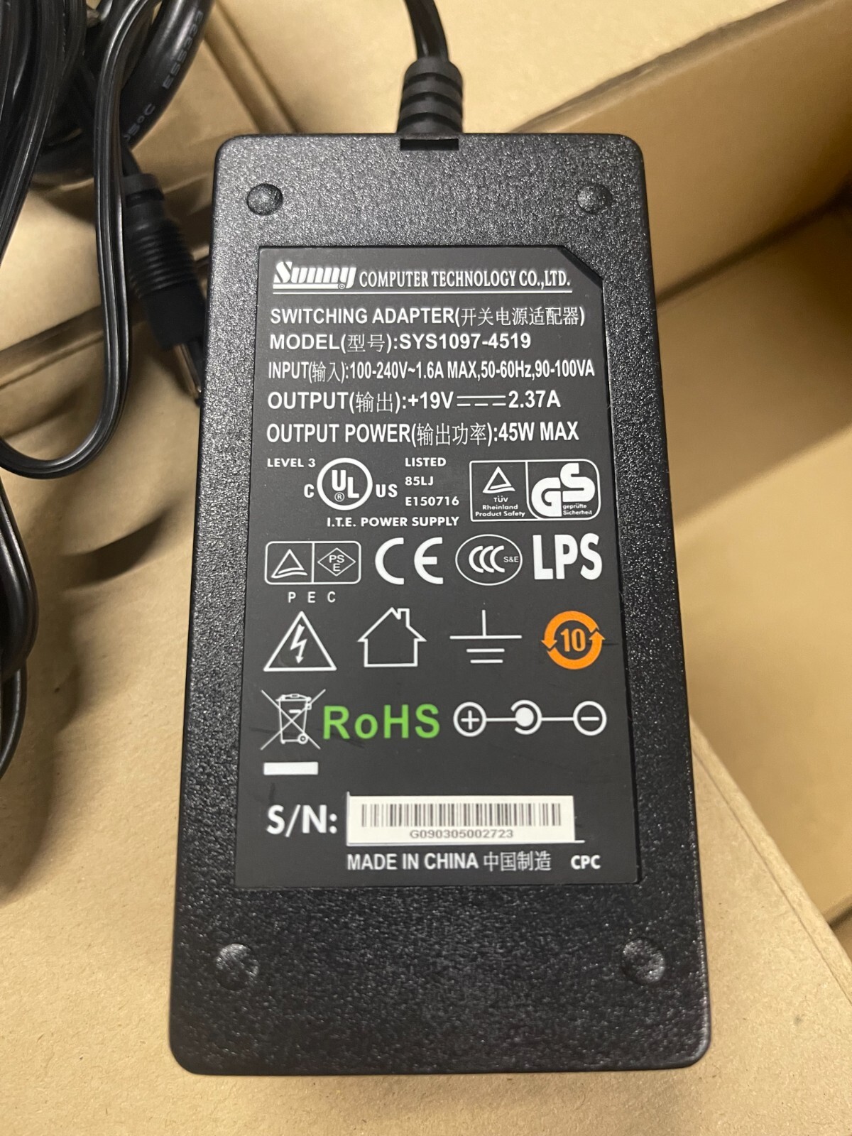 EF JOHNSON DESKTOP CHARGER Part # 250-5100-315 Charges Motorola XTS5000 XTS2500