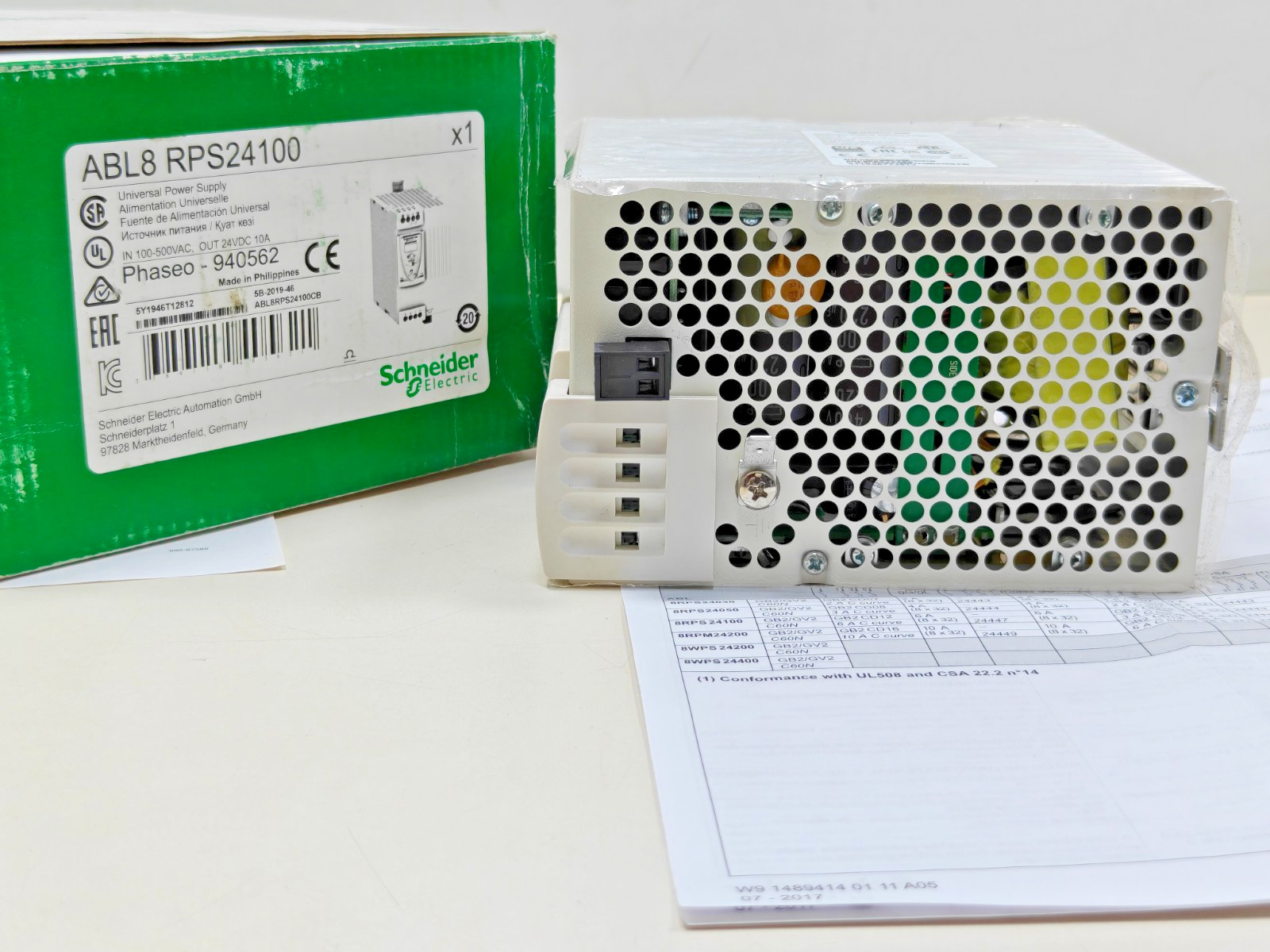 ABL8 RPS24100 Schneider Regulated SMPS 1 or 2 phase 100..500 V – 24V – 10A