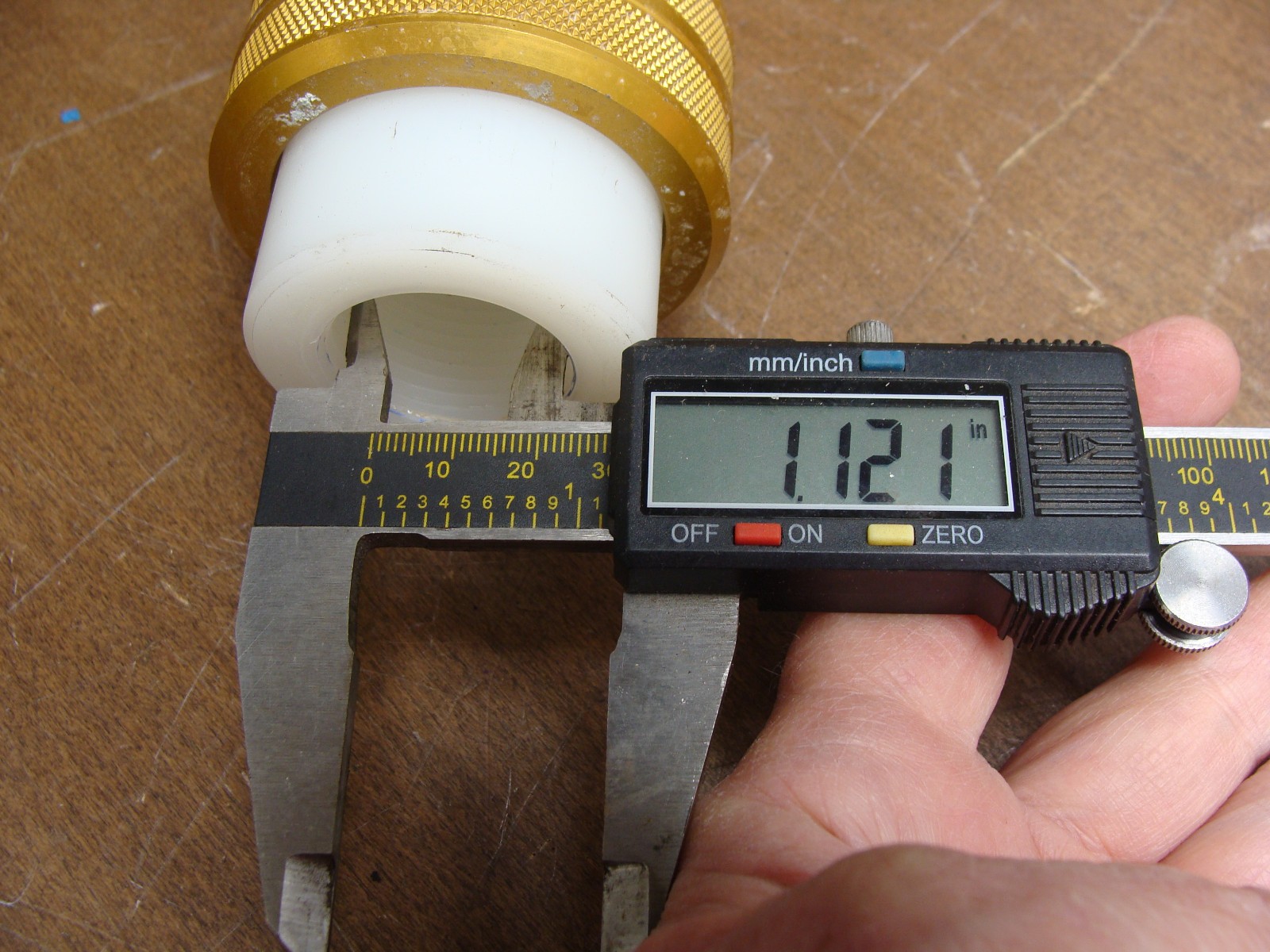 BLUE-WHITE FLOW METER F-461100LX 1-10 GPM AND 4-40 LPM 1″ FNPT
