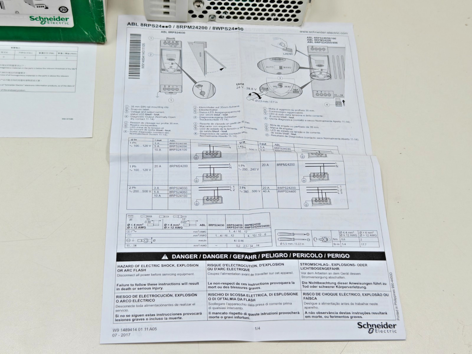 ABL8 RPS24100 Schneider Regulated SMPS 1 or 2 phase 100..500 V – 24V – 10A