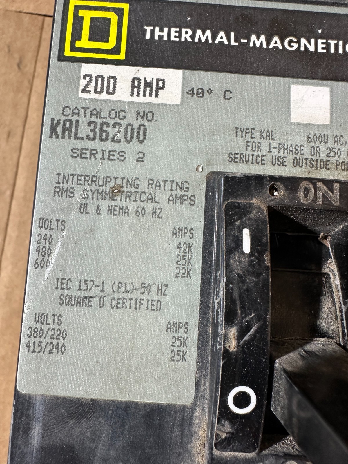 SQUARE D KAL36200 200 AMP BREAKER