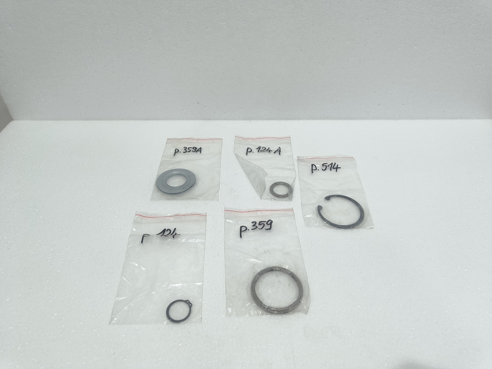 ASSORTED INDUSTRIAL SPARE PARTS SET – WASHERS, CIRCLIPS & RINGS – P.358A P.124A