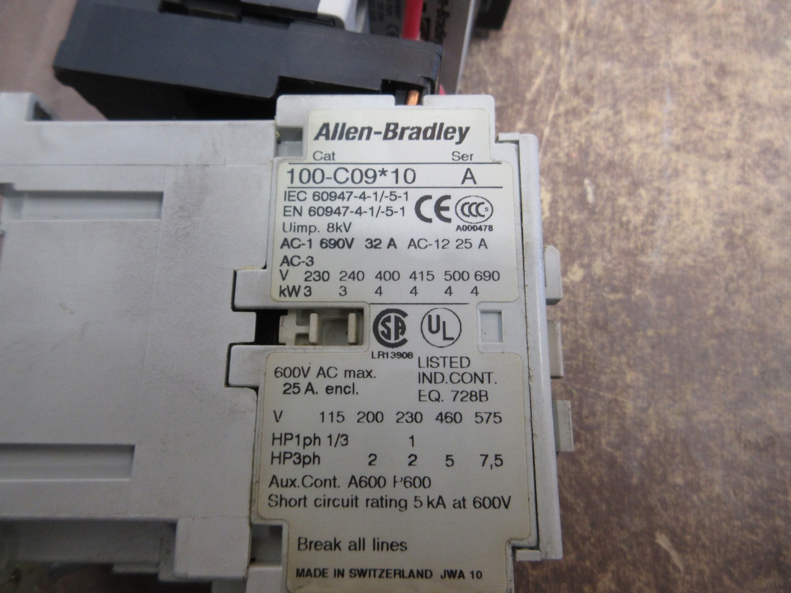 Allen-Bradley Starter 100-C09*10 / 140M-C2E-B25 120V Coil Trip: 1.6-2.5A Used