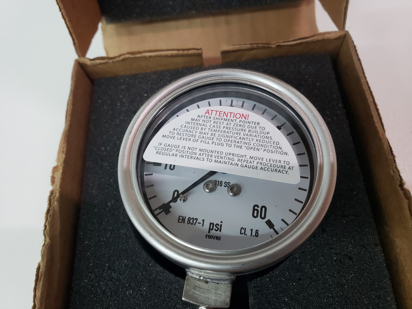 UNUSED – Swagelok PGI-63B-NG60-LAQX Pressure Gauge 60psi