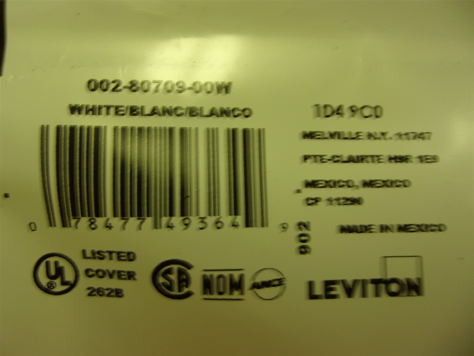 NEW Leviton 80708-W White Wallplates Toggle/Switch Box of 17