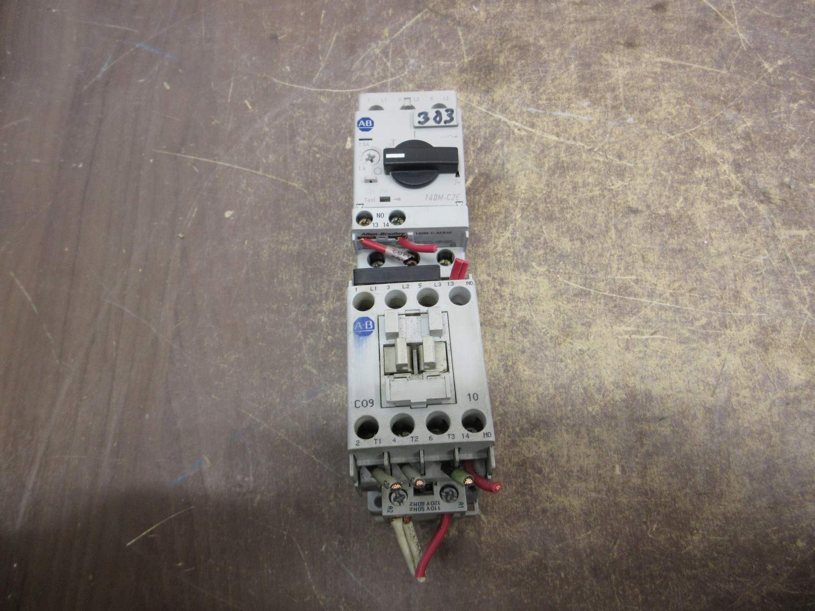 Allen-Bradley Starter 100-C09*10 / 140M-C2E-B25 120V Coil Trip: 1.6-2.5A Used