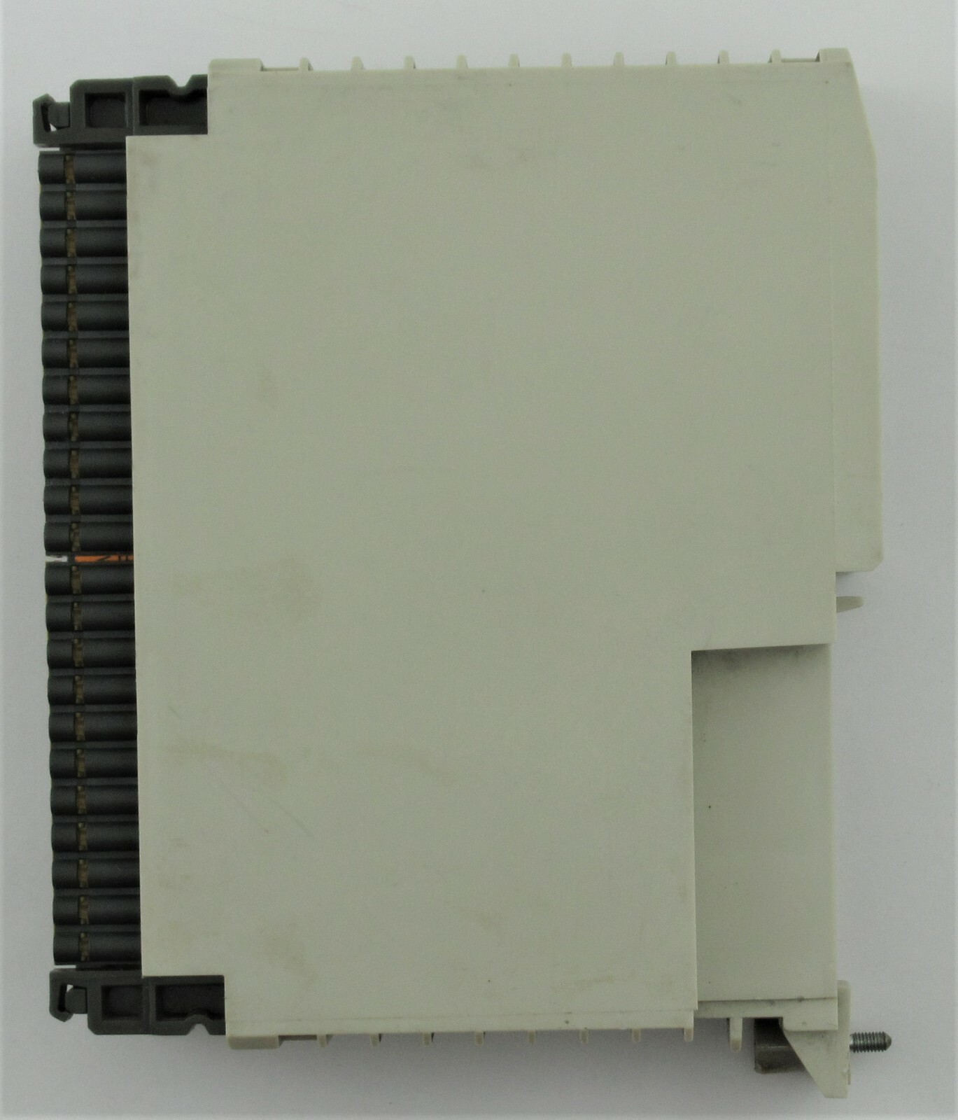 Schneider AEG DAP-208 / AS-BDAP-208 24VDC/230VAC 8 POINT 2A OUTPUT RELAY