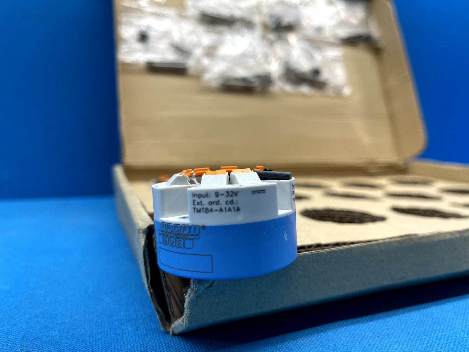 Endress + Hauser TMT84 Temperature Transducer TMT84-28T5/115