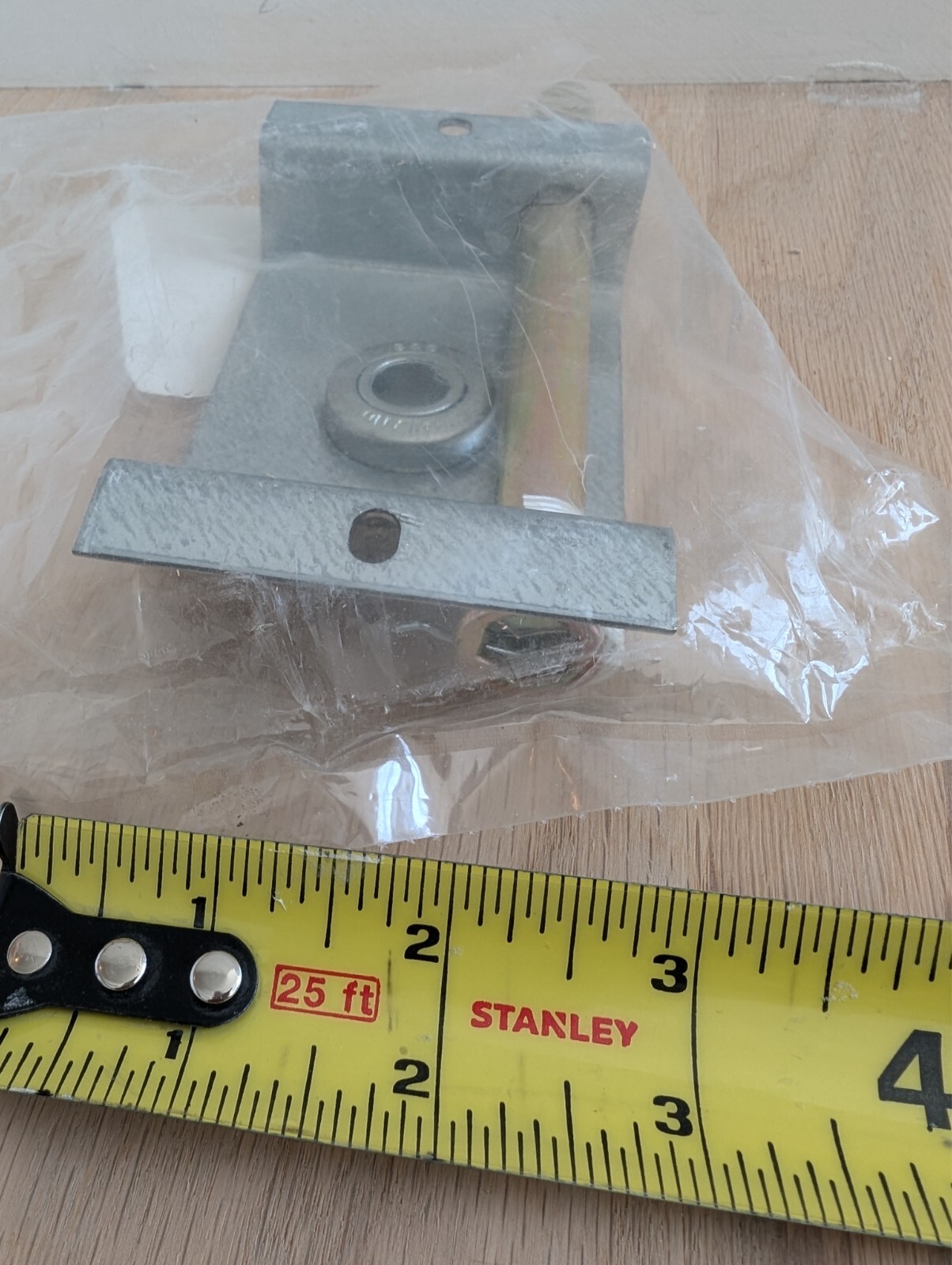 JOHNSON CONTROLS ESK050B ( RUSKIN ) EXTENDED SHAFT SUPPORT BEARING NEW HVAC