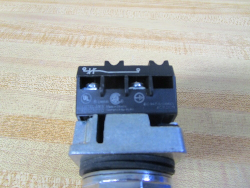 Siemens 52PM9XZ Push Button W/Button, W/52BAJ x 2
