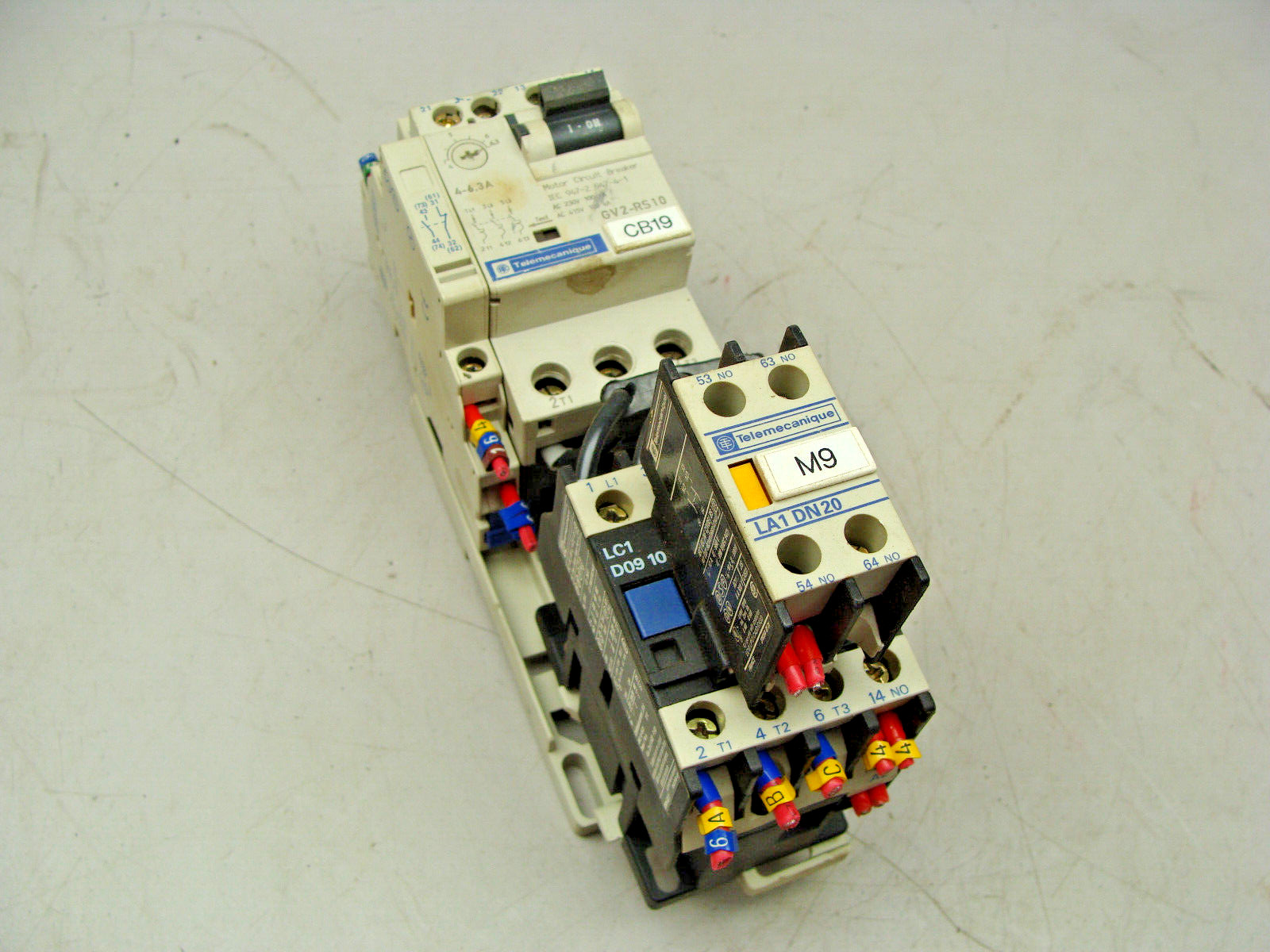 TELEMECANIQUE CIRCUIT BREAKER GV2-RS10 W/AUX CONTACTS LA1DN20 LC1D0910 GV2-AN11