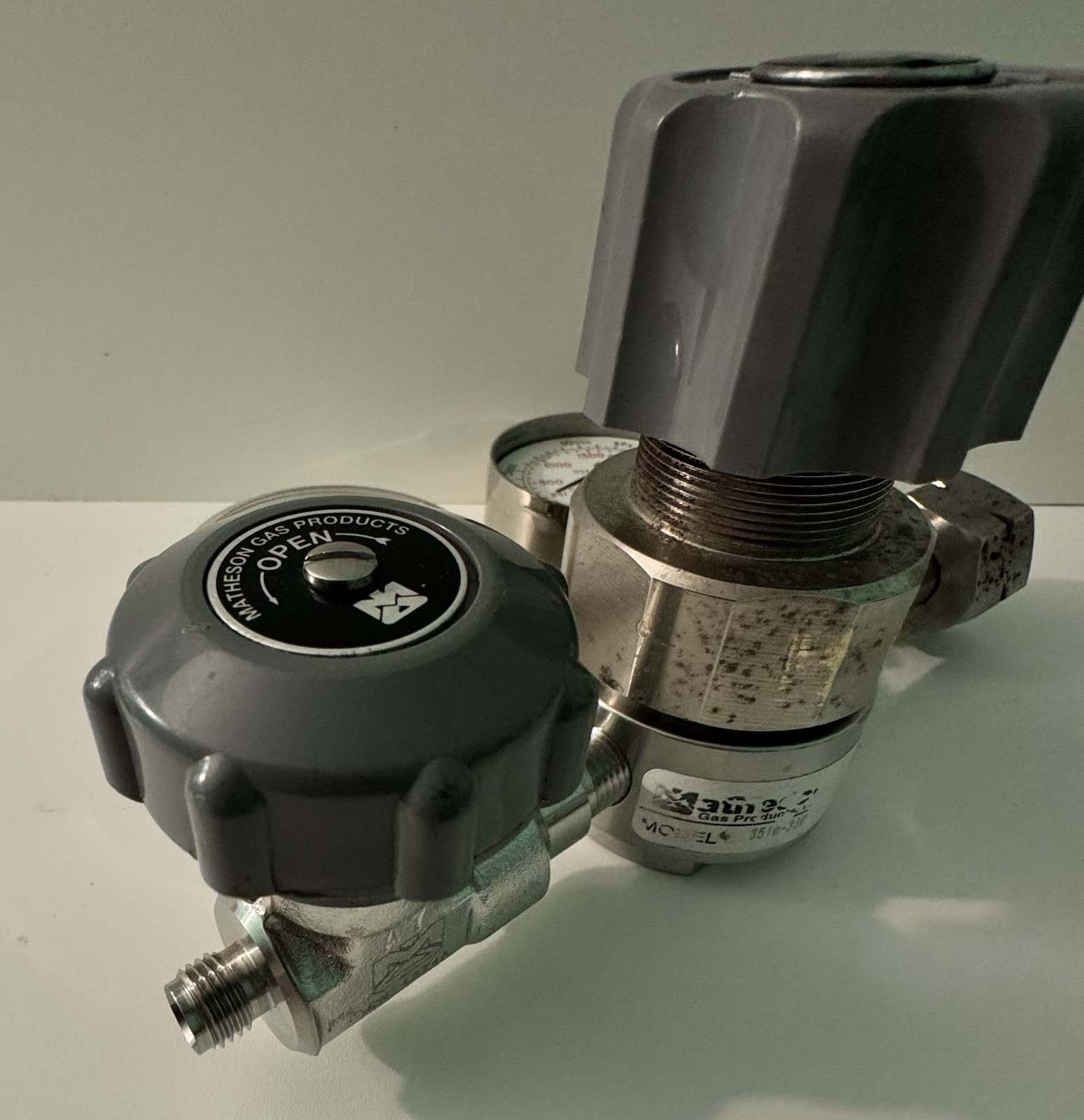 Matheson, 3500 Series High Purity Regulator- Model # 3510-330