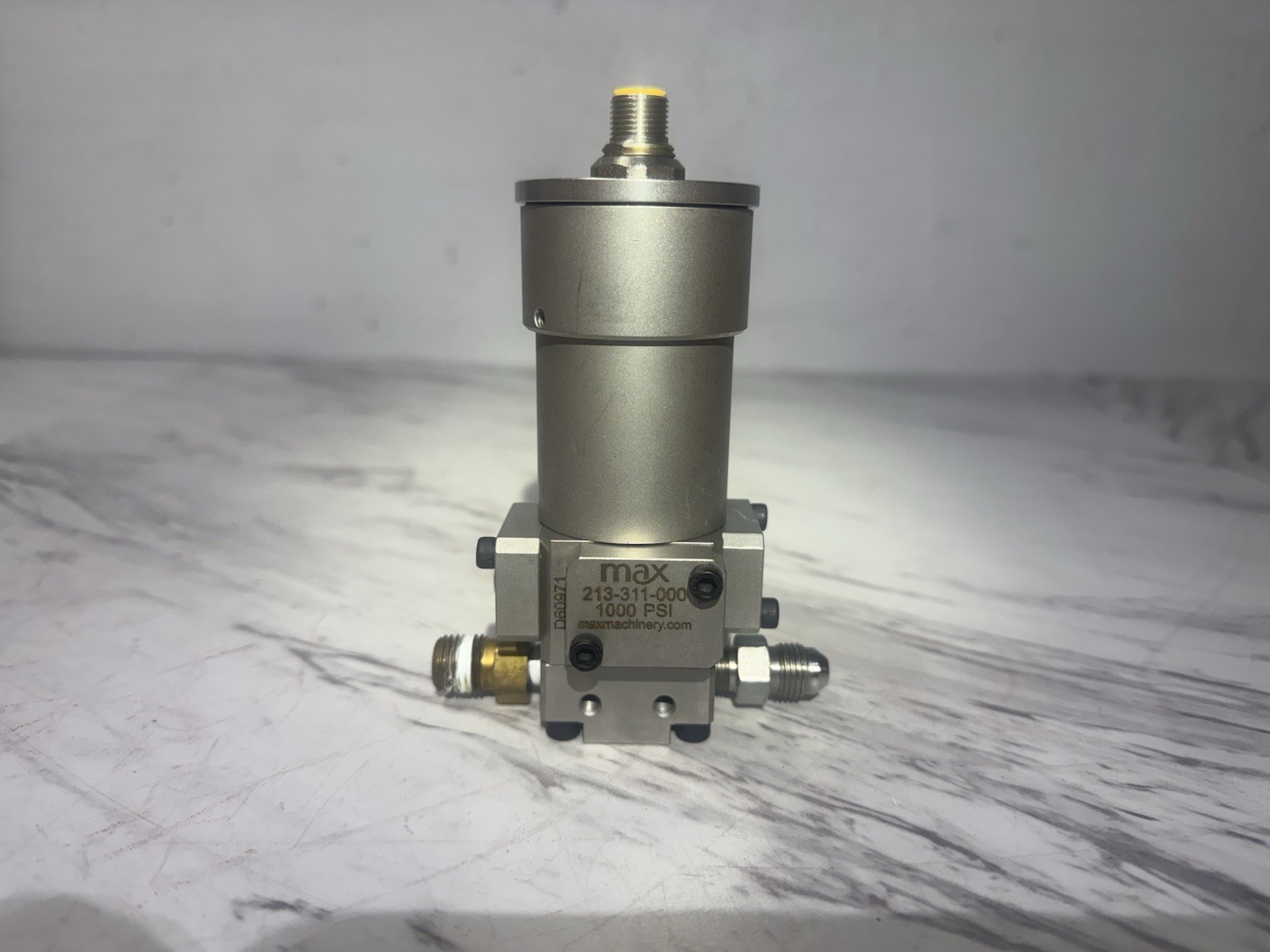 MAX MACHINERY FLOW METER TRANSMITTER 295-200-000 Lightly Used