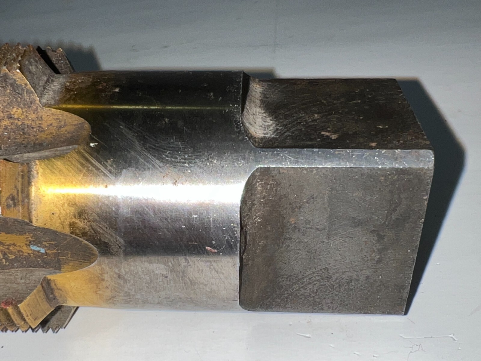 HIGH SPEED STEEL PLUG TAP 7-FLUTE 2-1/4″-12 THREAD 1-7/8″ LOC 4-1/2″ OAL