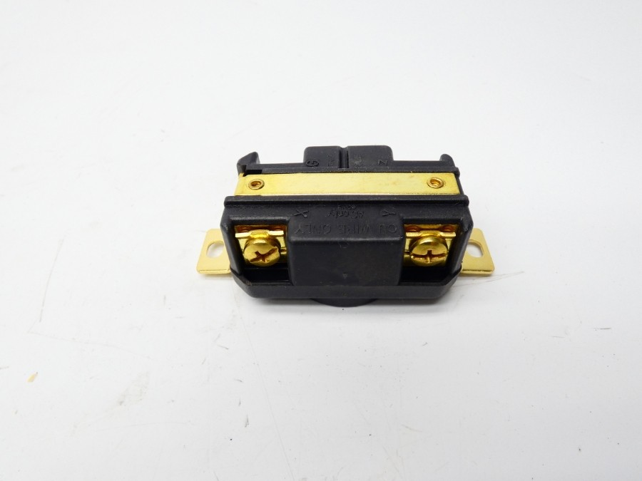 OLYMPIA L15-30 250V 30A NSNP