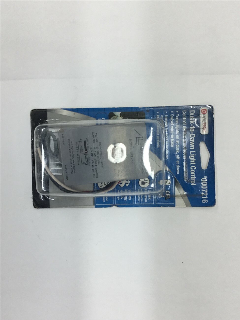 Utilitech 0007216 Dusk to Dawn light Control