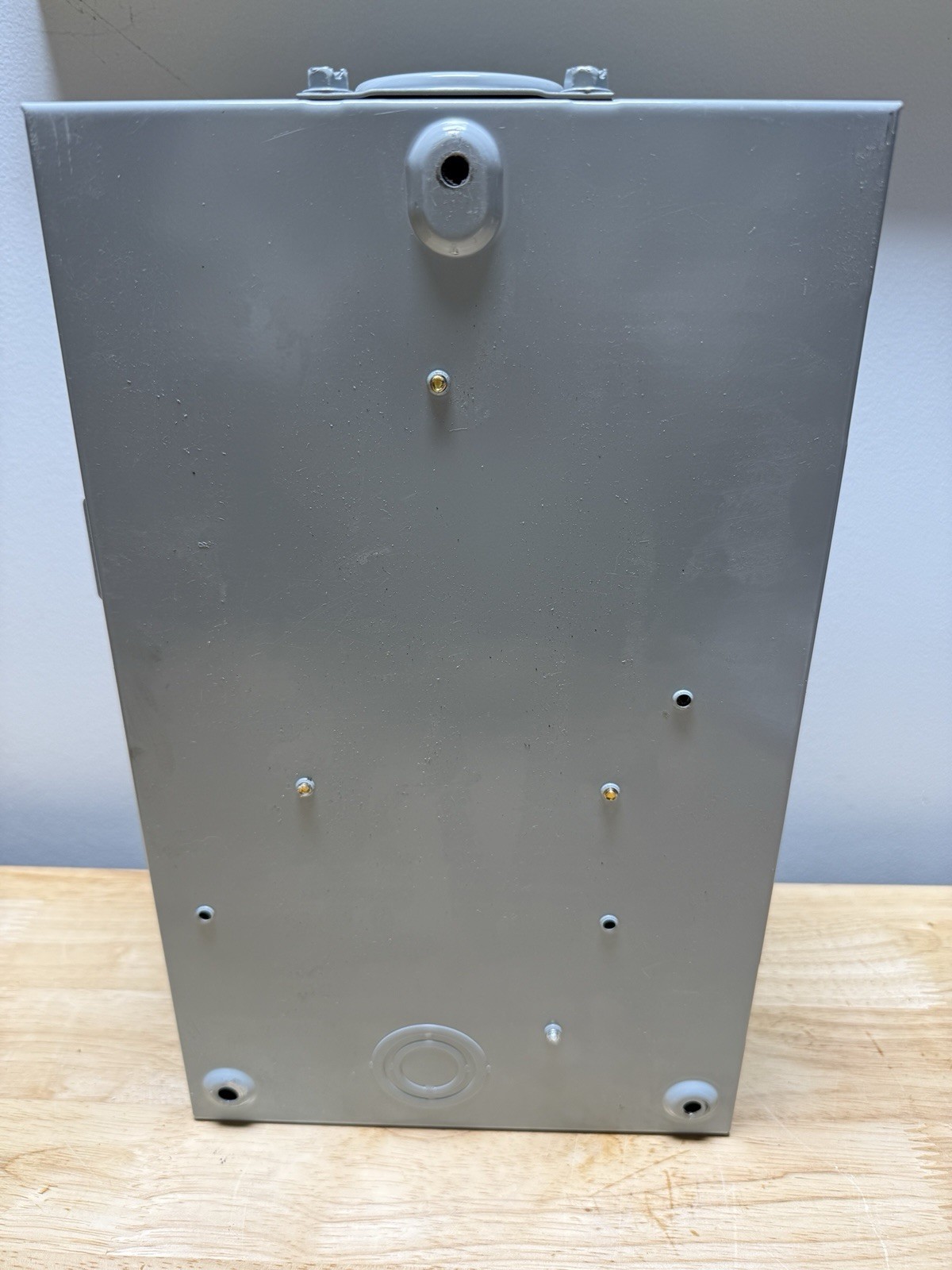 Eaton DG222URB Safety Switch 240VAC 60A Double Fused Fuse Box Type 3R Rainproof