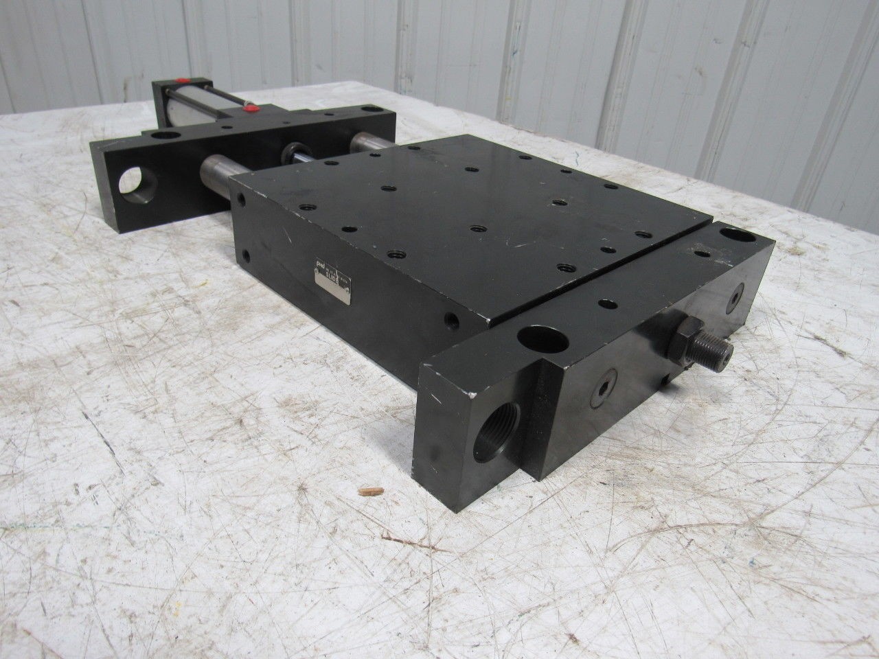 PHD BS101X4D206 Pneumatic Linear Slide 10″x10″x2-3/4″ 4″ Stroke 150 PSI Max.
