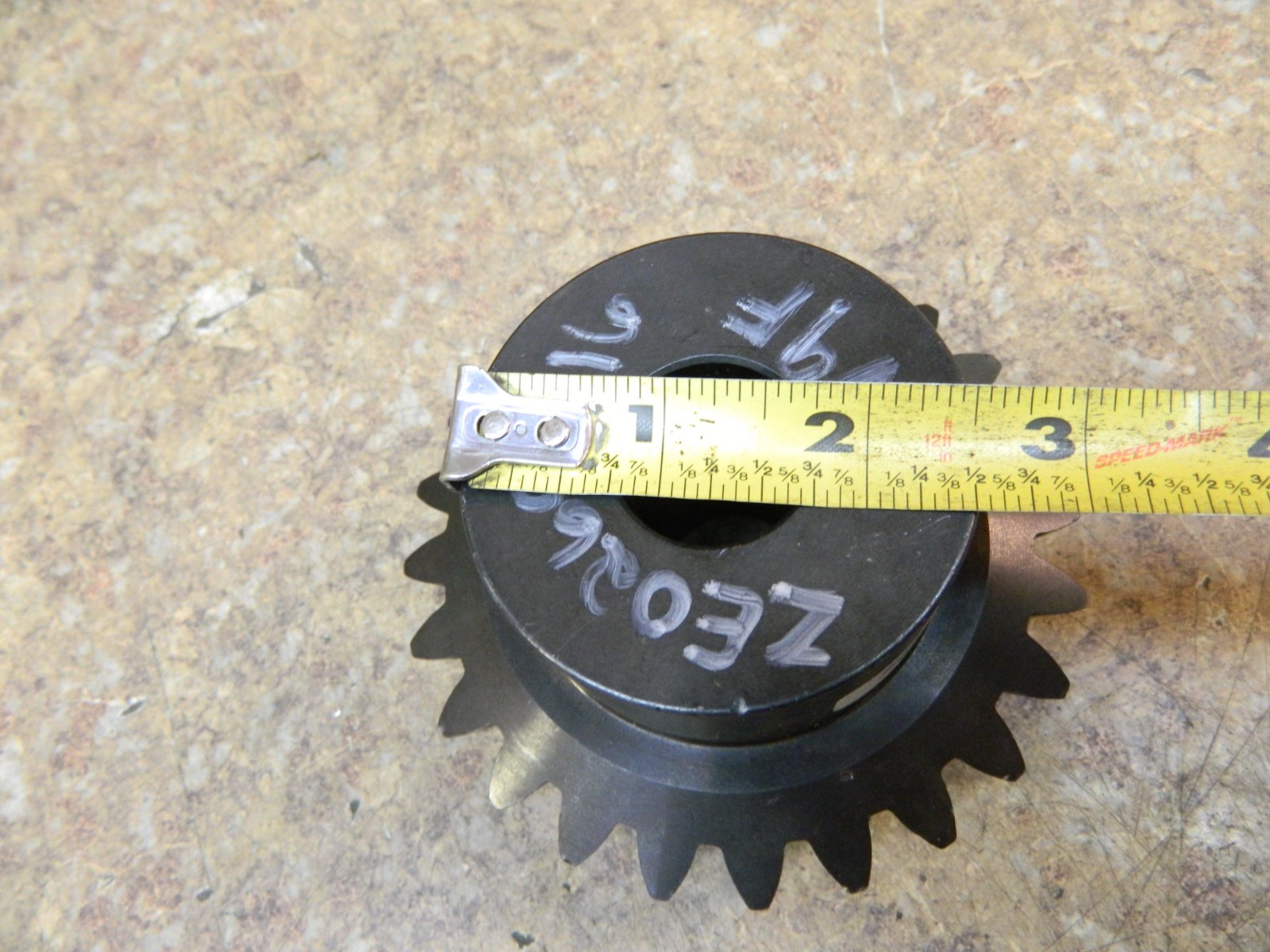 MARTIN B624-2 Bevel Gear 20 Deg. 24 Teeth 1″ Bore