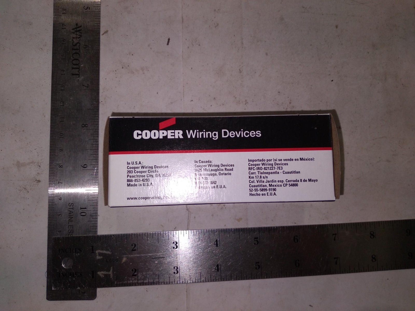 COOPER ARROW HART AH1221V SINGLE POLE/SWITCH 20A 120/277V AC/CA ’10 IN BOX’