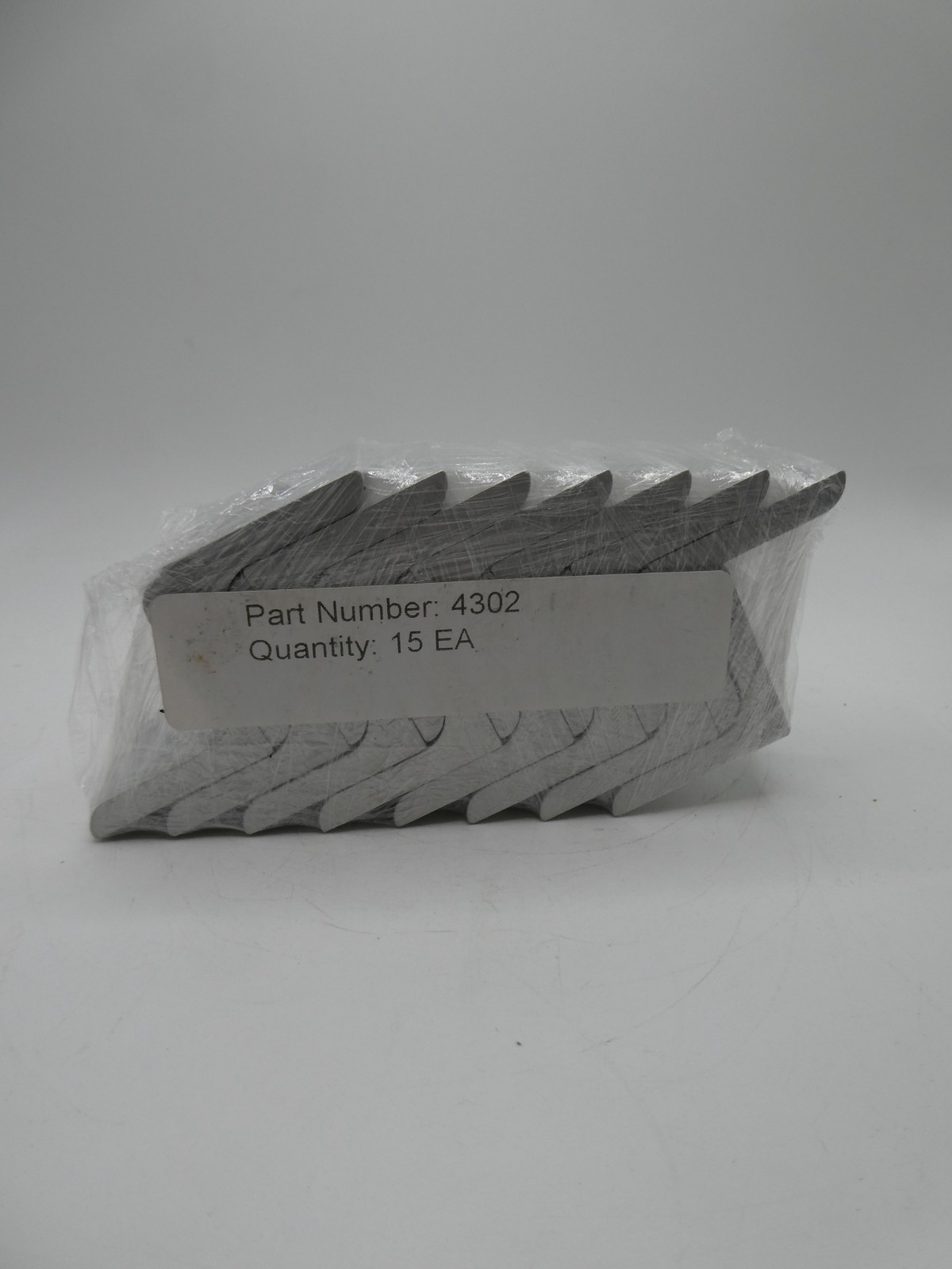80/20 Part No: 4302 2 Hole – Inside Corner Bracket “Lot of 15”