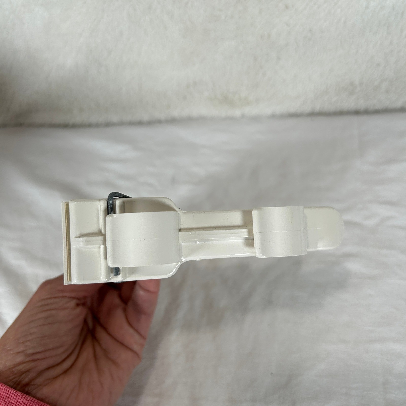 Kempco The Help-N-Hand Vintage White Plastic Third Hand Crafting Tool 1300