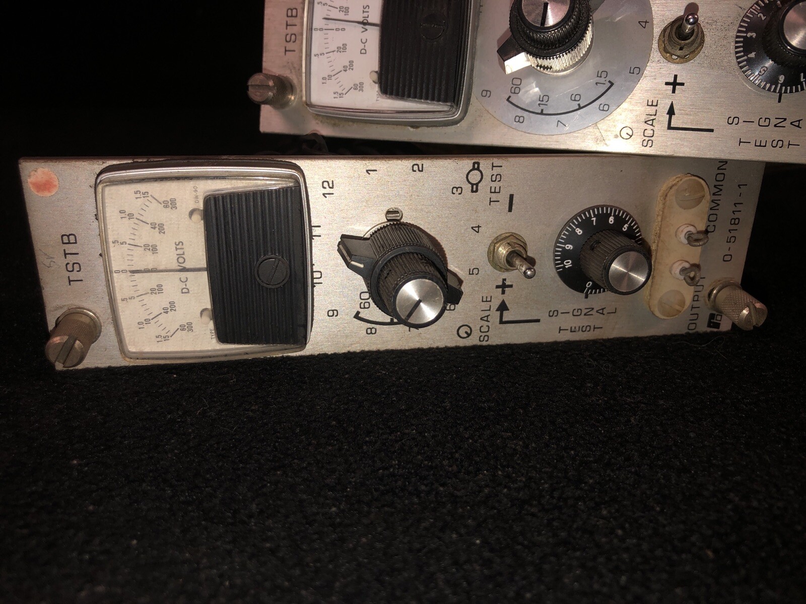 Pair Of 2 RELIANCE TSTB OUTPUT MODULES 0-51811-1 0-51811-1