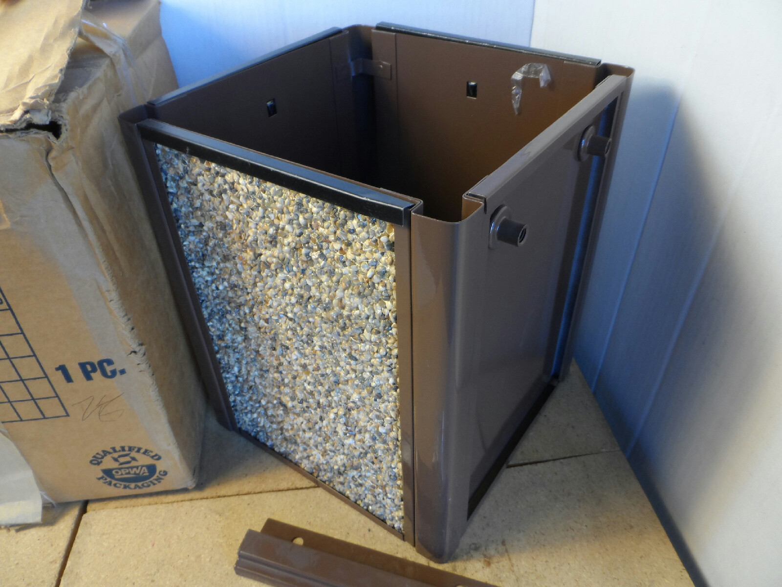 Howard R10-201-NS Wall Urn Brown 13″ High X 10″ Square Smokers Station