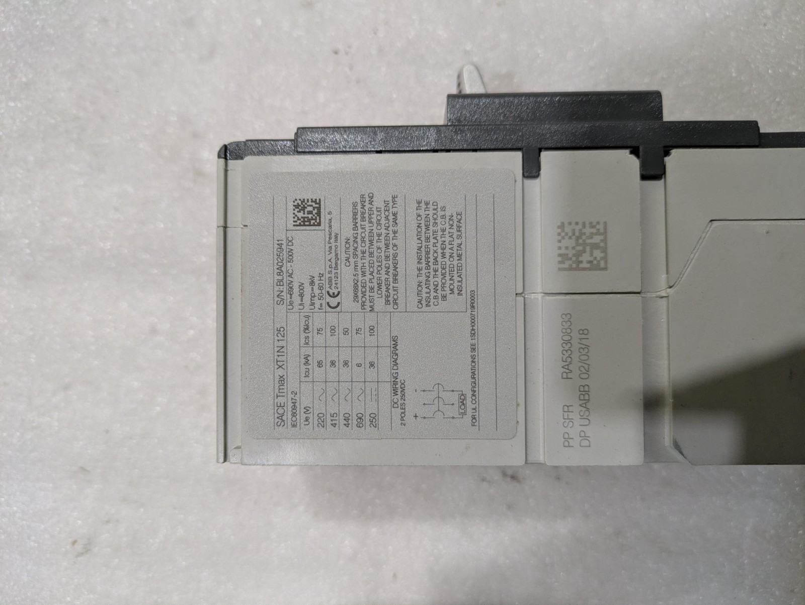 ABB SACE TMAX XT1N 125 PP SFR RA5330833 690V AC 500V DC 800V XT1NU3040AAA000XXX