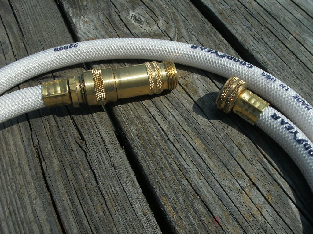 GOOD YEAR BRAIDED HOSE 200 PSI 1/2″ X 72″ BRASS 3/4″ SWIVEL FITTING X 3/4″ HOSE