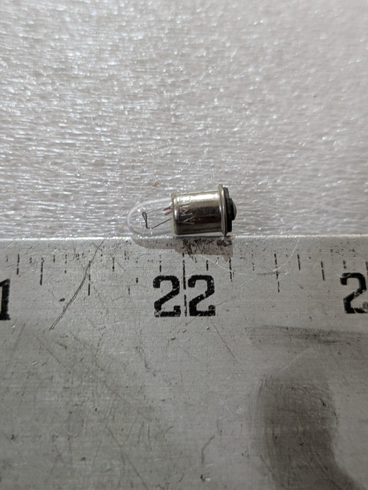 Advanced Micro Lites AML-387 T-1 3/4 Midget Flanged 28V Lamp Industrial 5/order