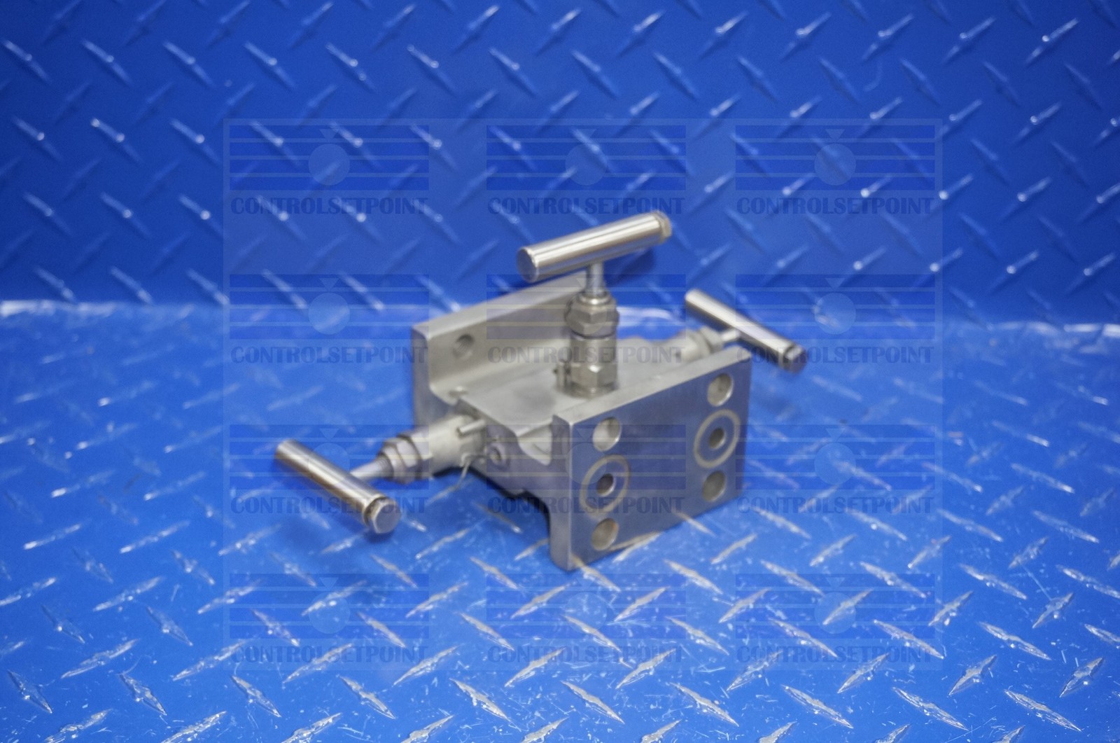 ANDERSON GREENWOOD MANIFOLD M4AVIS USD 3 VALVE MANIFOLD