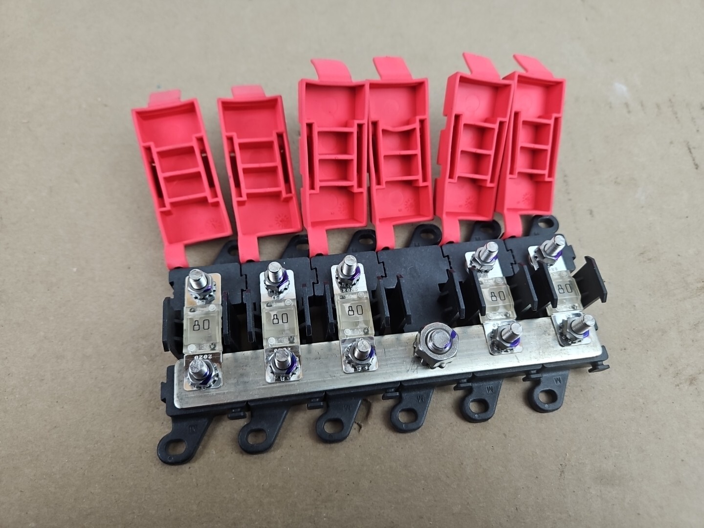 Eaton Cooper BUSSMANN LMI LMI6 LMI6-M-2-GGG1GG 6 Position Fuse Module