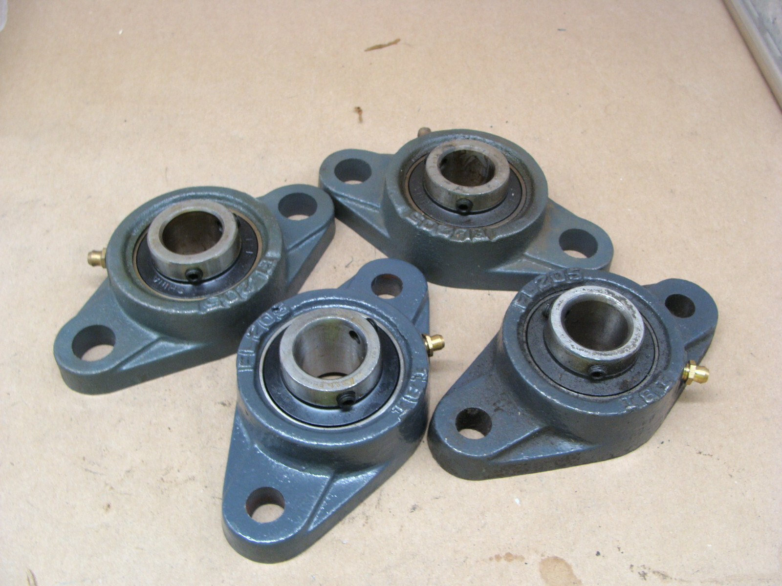 LOT OF 4 IBI 2-BOLT FLANGE BEARINGS FL205 INSERT UC205-14