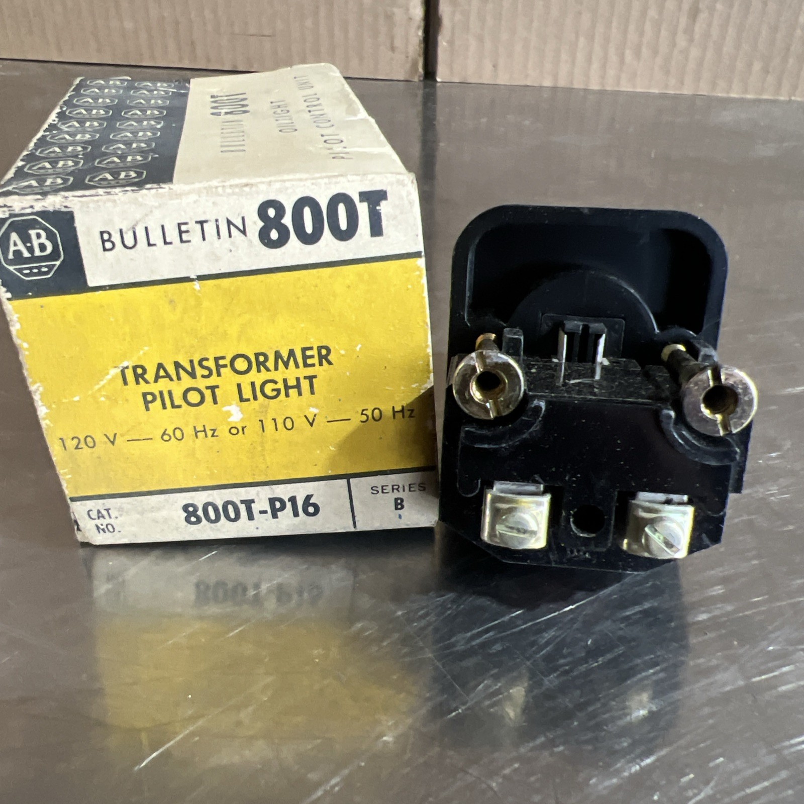800T-P16 30mm Pilot Light 800T PB New Original 800TP16 Nos Surplus