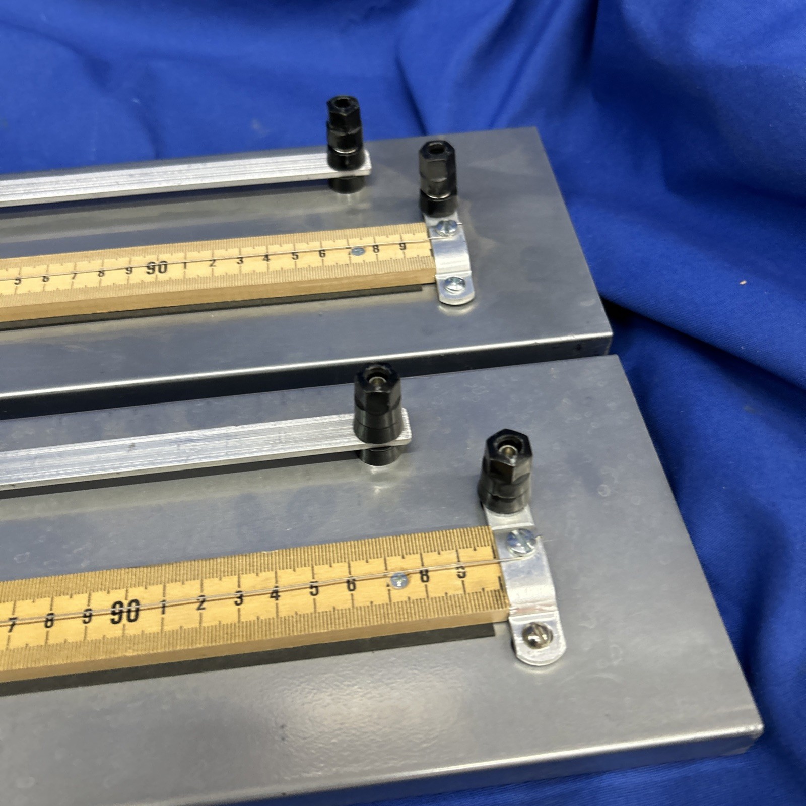 Cenco Scientific 44″ stainless device with 100 cm ruler Pasco