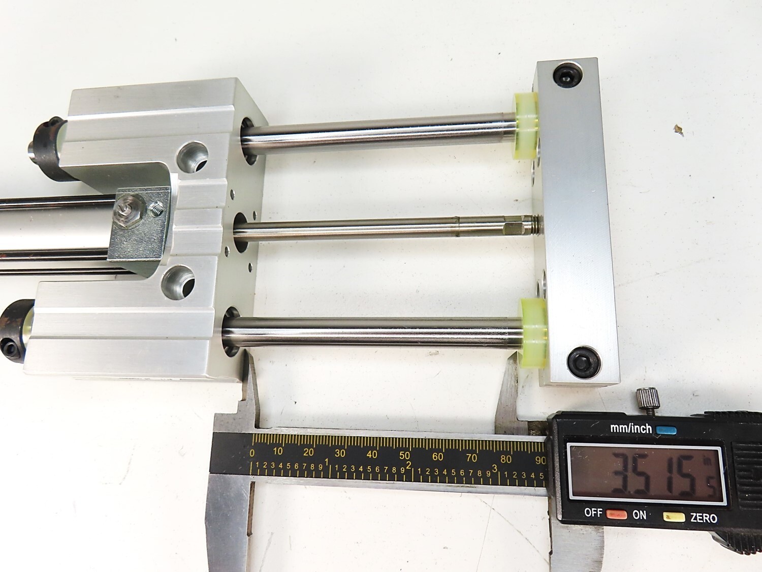 PHD SDC22 X 3 1/2-AE-BR-E-PB Guided Pneumatic Cylinder NEW NO BOX