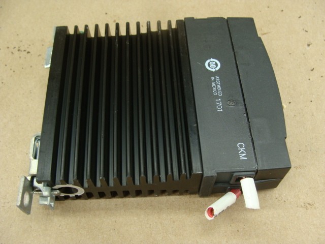 LOT OF 3 CRYDOM SOLID STATE RELAYS CKM0620 60VDC 20A IN: 4.0-32VDC OUT: 0-60VDC