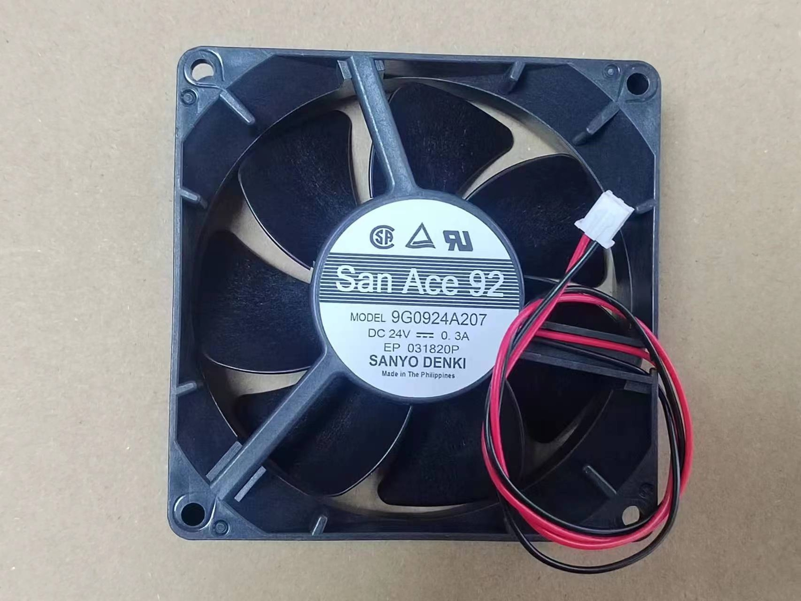 1 pcs Sanyo 9cm 9G0924A207 24V 0.3A inverter cooling fan 2PIN