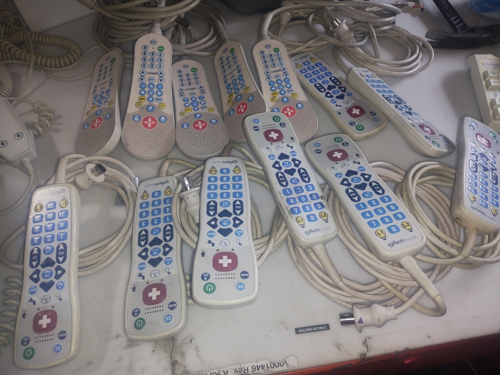 Anacom Medtek A2922-088DJM Nurse Call. 5 Pillow Speaker Remotes.