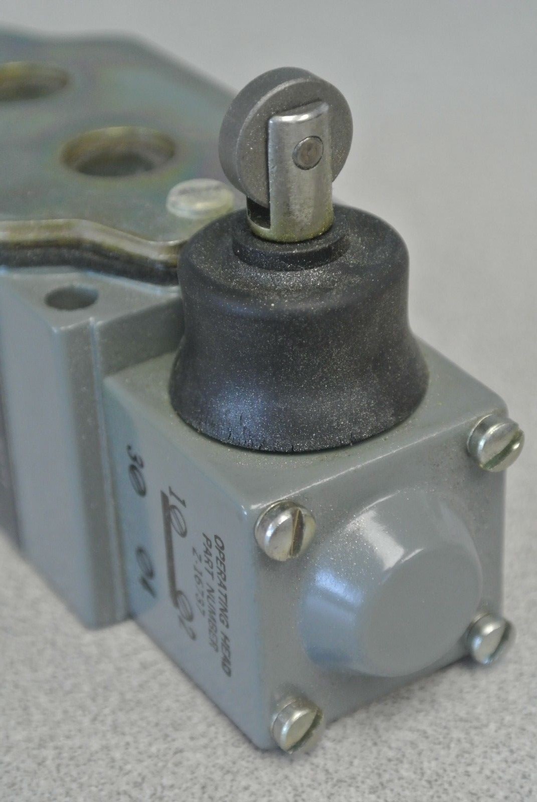ALLEN-BRADLEY 802T-K1N Series D / OILTIGHT LIMIT SWITCH / / NEW SURPLUS