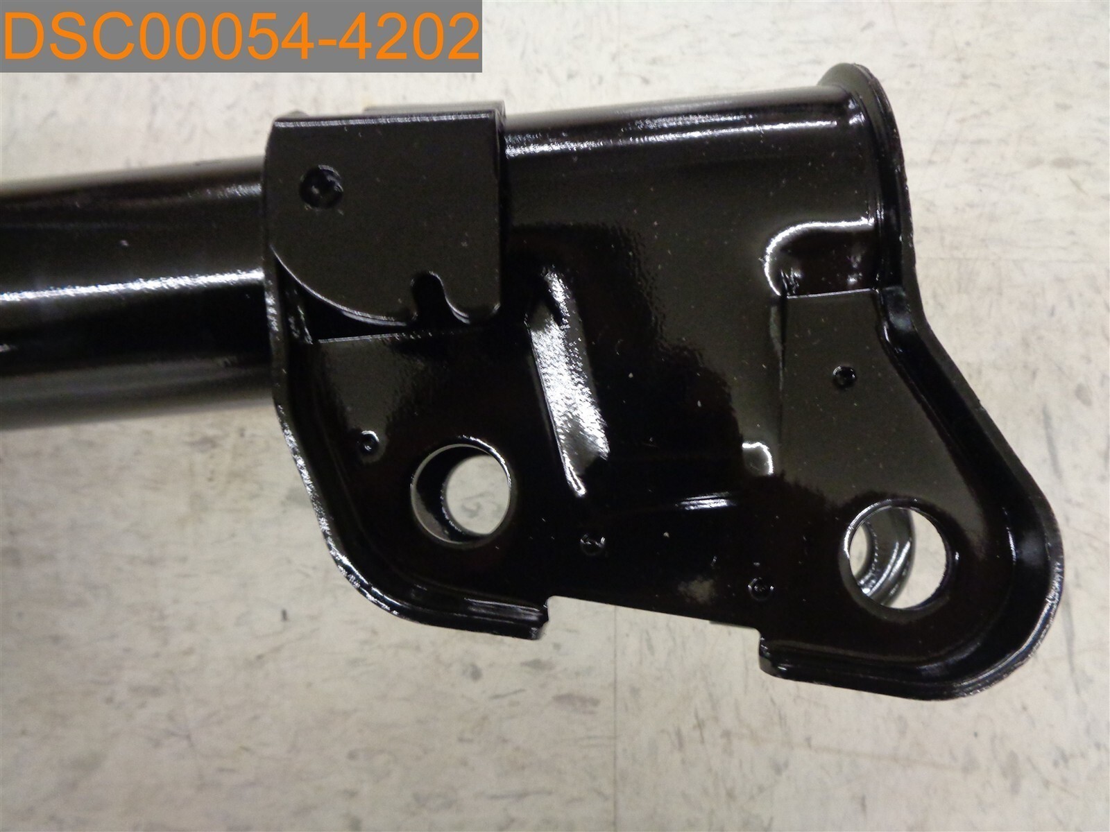 UNITY AUTOMOTIVE Complete Strut Assembly 11713, 172434, 813566022894