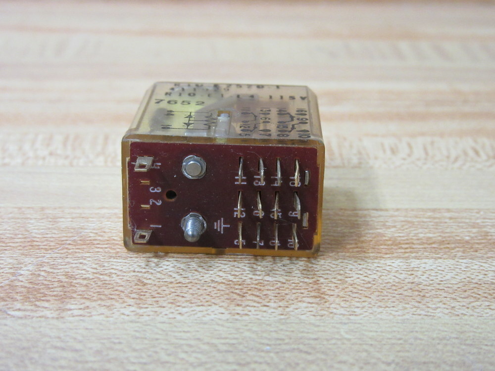 AMF Potter & Brumfield R10-E2520-1 Relay R10E25201