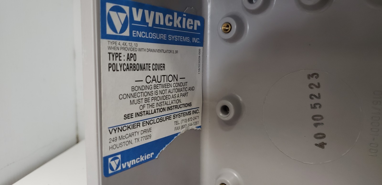 VYNCKIER TYPE APO / TYPE 4,12 ENCLOSURE SYSTEM, 7-3/8″ x 6″ x 5-1/2″ TALL, NNB